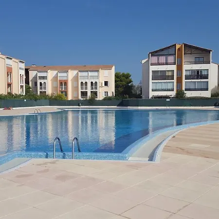 T2 Rez De Jardin Apartment