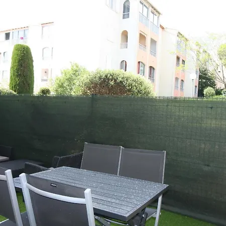 Apartment T2 Rez De Jardin